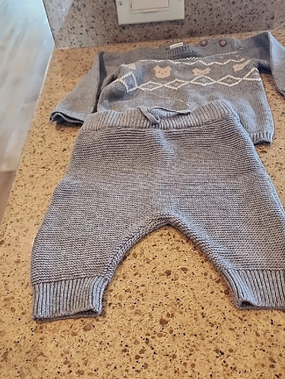 Carter's Light Gray Knit Two-Piece Baby Set NWT 3MNTH.